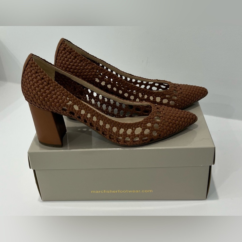 MARC FISHER CARLY Dress Pump, Size 8.5M - Picture 3 of 8